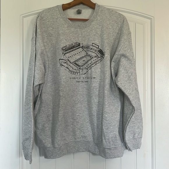 Kinnick Stadium Crewneck Sweatshirt Size XL - Picture 1 of 5